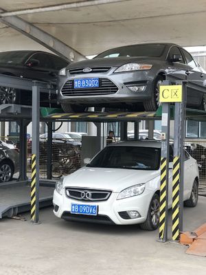 Projekt magazynowania w czterech kolumnach hydrauliczne podnośniki do magazynowania samochodów i gospodarstw domowych